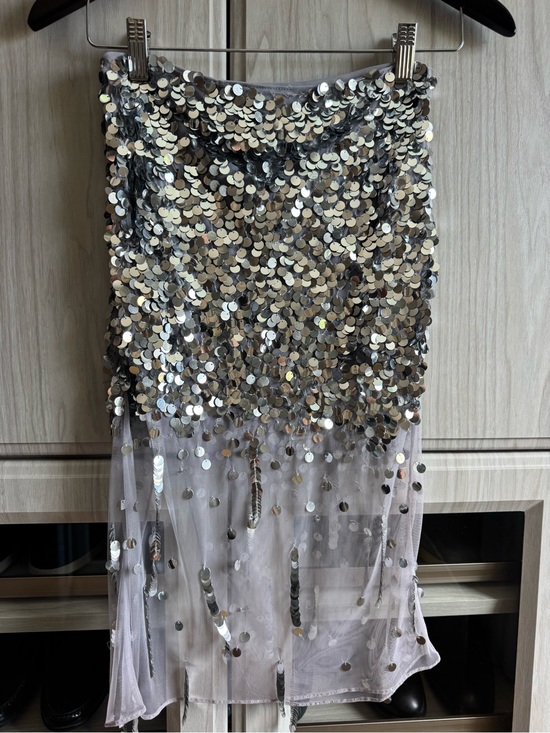 Cynthia Rowley Dresses & Skirts - Cynthia Rowley Silver Sequin Sheer Midi Skirt Size 0 NWT